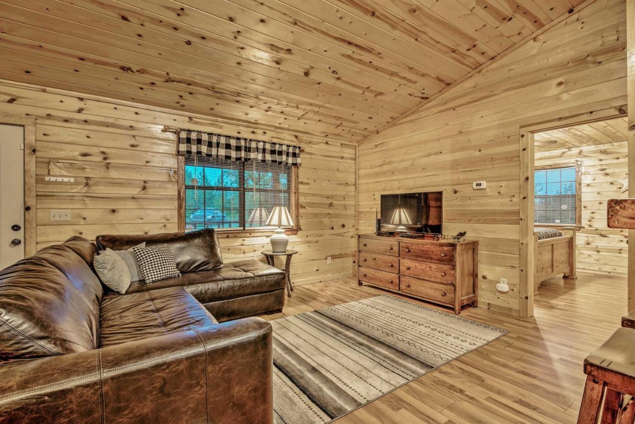 Broken Bow Starlight Cabin With Private Hot Tub! מראה חיצוני תמונה