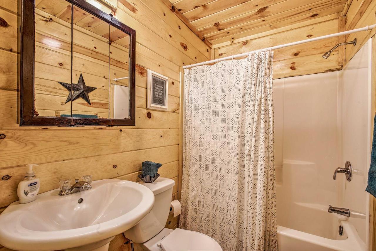Broken Bow Starlight Cabin With Private Hot Tub! מראה חיצוני תמונה